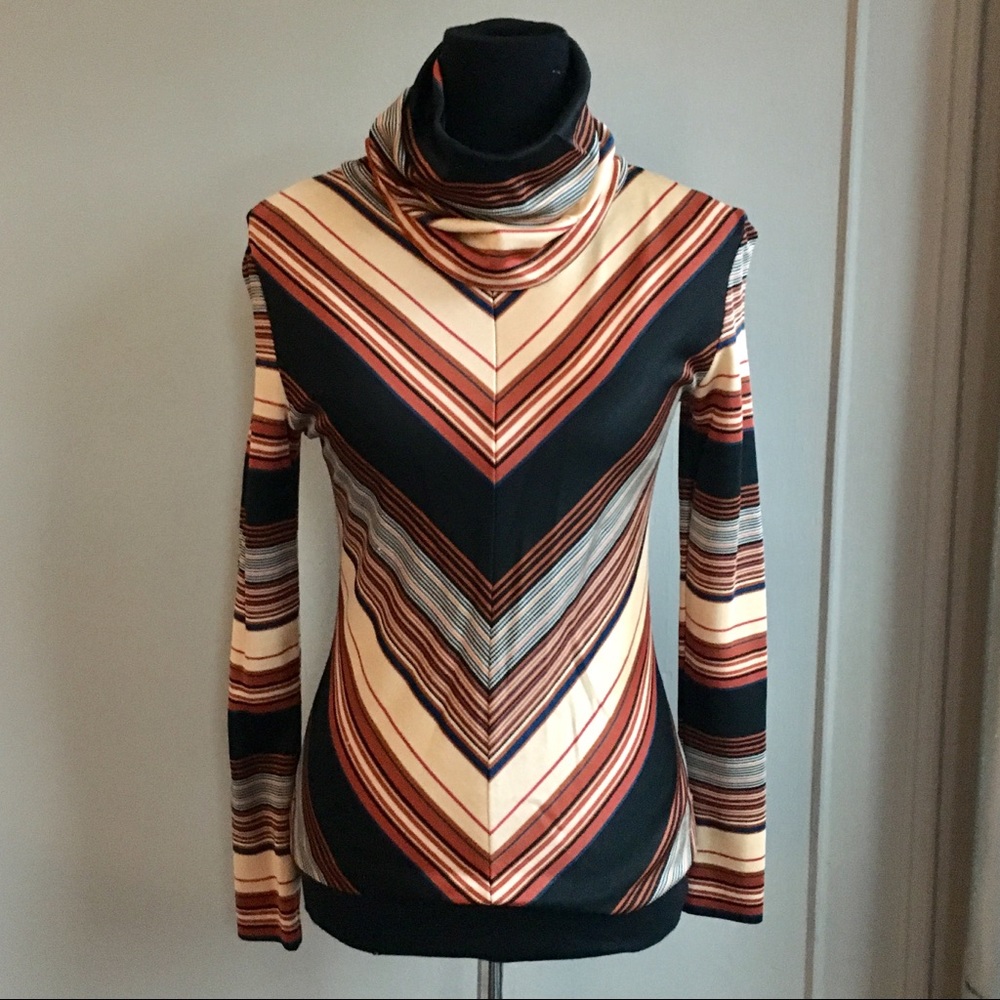 ❤️ RARE Vintage 70’s Chevron Cowl Turtleneck Top